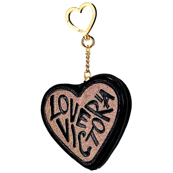NWT Victoria’s Secret Heart Shaped Coin Case Keychain/ Bag Charm - Picture 1 of 3